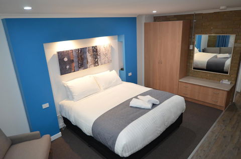 Tropicana Motor Inn - Melbourne Tourism 0