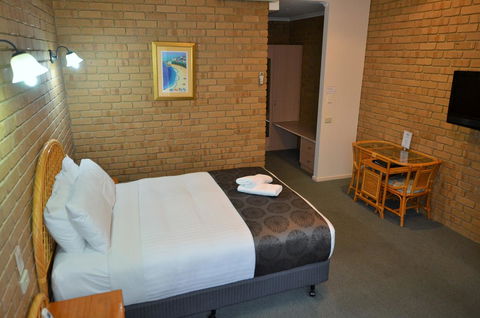 Tropicana Motor Inn - Melbourne Tourism 8