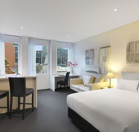 Oaks On Collins - Melbourne Tourism