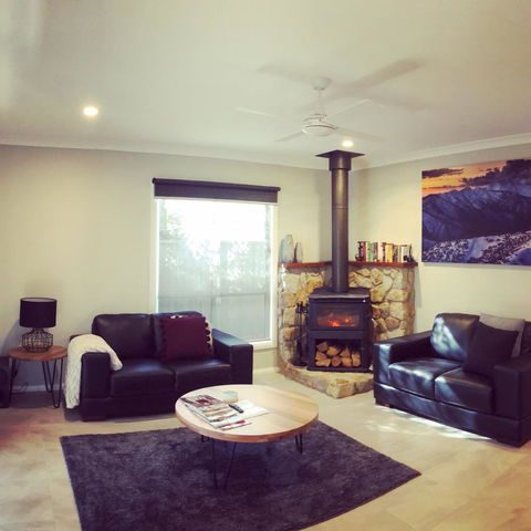 Luxury Abalina Cottages - Melbourne Tourism 15