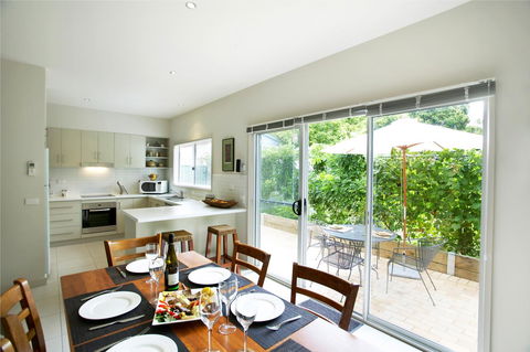 Luxury Abalina Cottages - Melbourne Tourism 28