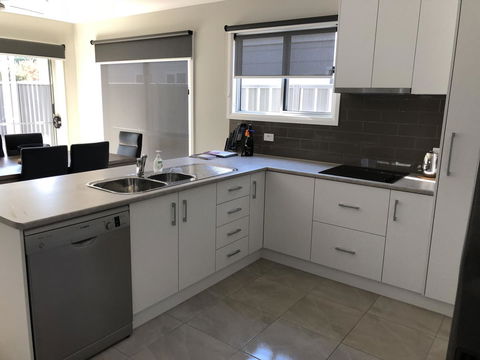 Luxury Abalina Cottages - Melbourne Tourism 18