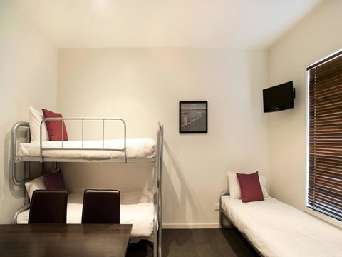 The Waves Apartments - Melbourne Tourism 30