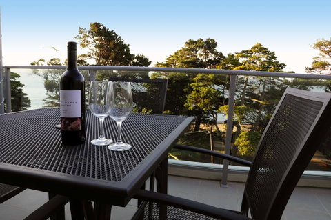 The Waves Apartments - Melbourne Tourism 4