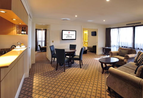 Stamford Plaza Melbourne - Melbourne Tourism 13