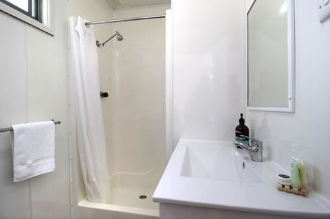 Kanasta Caravan Park - Melbourne Tourism 24