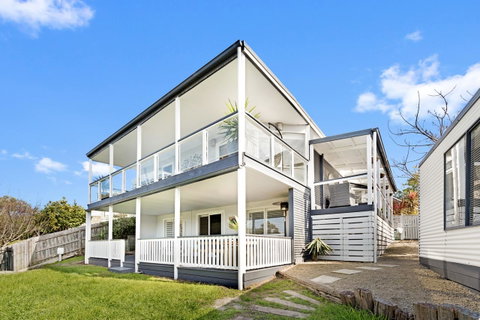 Peninsula Retreat - Melbourne Tourism 1