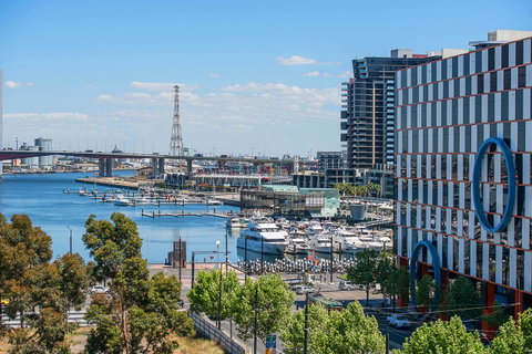 Peppers Docklands - Melbourne Tourism 3