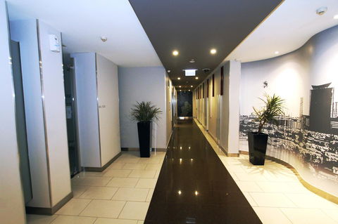 225 Melbourne Tower - Melbourne Tourism 25