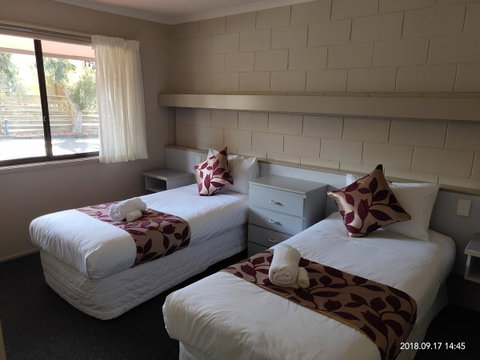 Coachman Motel And Holiday Units - Melbourne Tourism 34