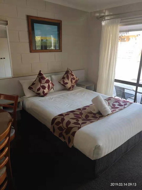 Coachman Motel And Holiday Units - Melbourne Tourism 39
