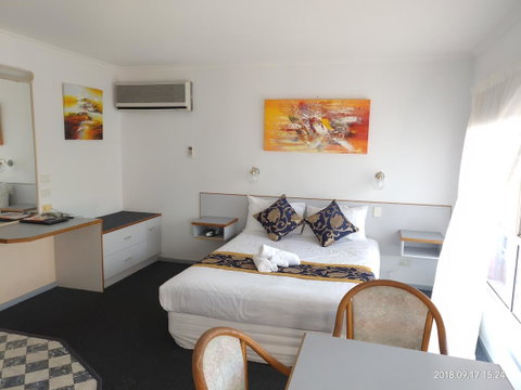 Coachman Motel And Holiday Units - Melbourne Tourism 27