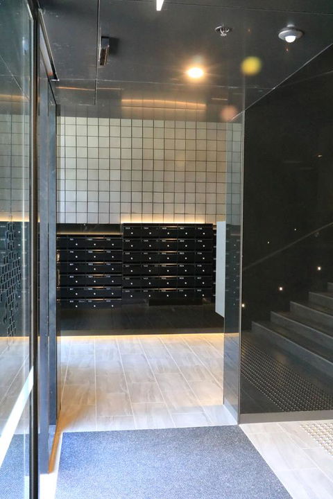 E-Boutique S Collection - Melbourne Tourism 6