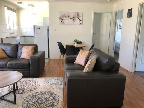 Willow Dene Holiday Apartments - Melbourne Tourism 3