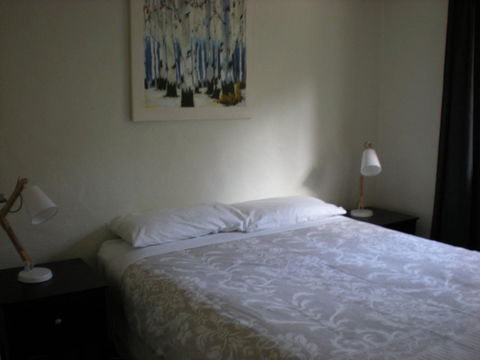 Willow Dene Holiday Apartments - Melbourne Tourism 23