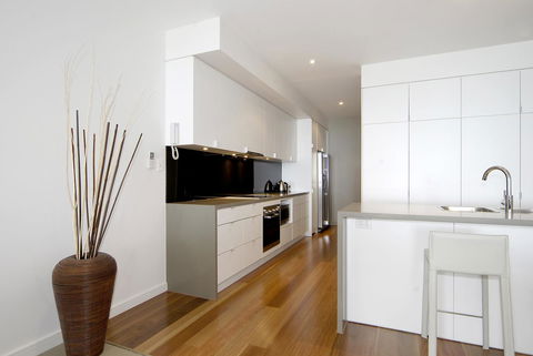 C-Scape Water Front Apartment - Melbourne Tourism 2
