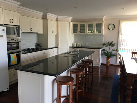 Ocean View Beach House - Melbourne Tourism 8