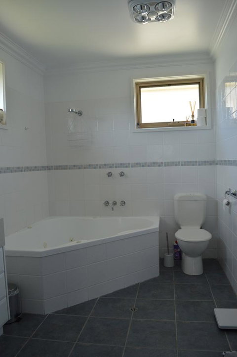 Ocean View Beach House - Melbourne Tourism 17