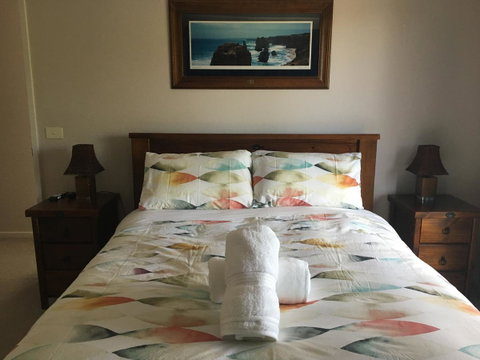 Ocean View Beach House - Melbourne Tourism 11