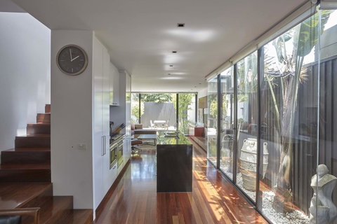 Middle Park In Vogue - Rejuvenate Stays - Melbourne Tourism 7