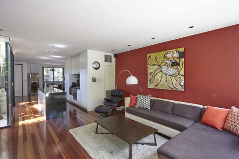 Middle Park In Vogue - Rejuvenate Stays - Melbourne Tourism 3