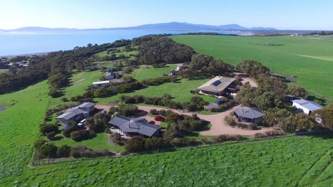 Limosa Rise - Melbourne Tourism 2