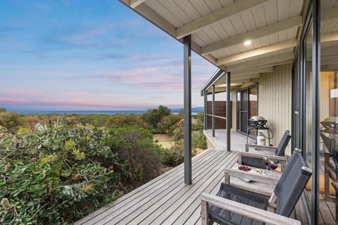 Limosa Rise - Melbourne Tourism 31