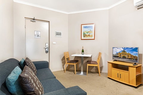 Punt Road Apartment Hotel - Melbourne Tourism 18