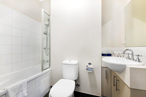 Punt Road Apartment Hotel - Melbourne Tourism 14
