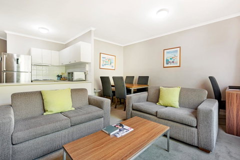 Punt Road Apartment Hotel - Melbourne Tourism 4