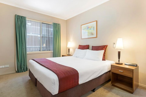 Punt Road Apartment Hotel - Melbourne Tourism 8