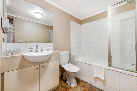 Punt Road Apartment Hotel - Melbourne Tourism 15