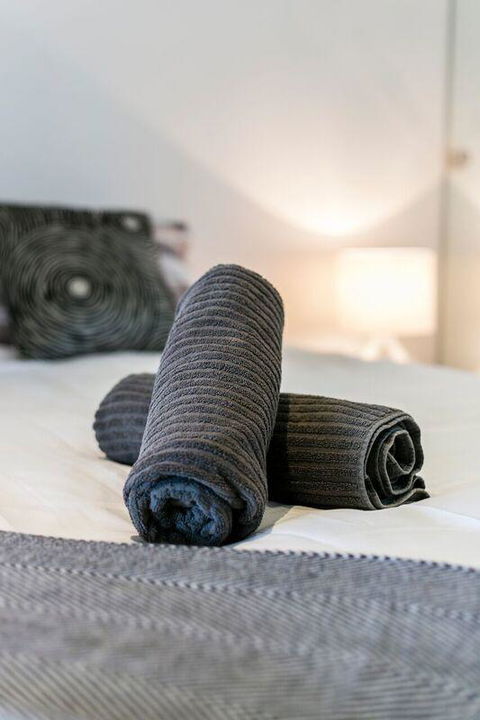 Complete Host The River Apartments - Melbourne Tourism 9