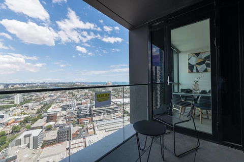 International 2 Bed 2 Bath Apartment - Melbourne Tourism 11