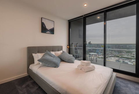 International 2 Bed 2 Bath Apartment - Melbourne Tourism 5
