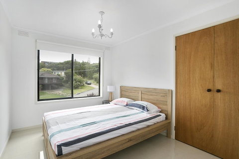 Fairhills - NEW LISTING, Beautifully Styled - Melbourne Tourism 4