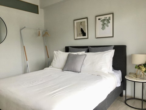 The Wheelhouse - 2BR Waterfront Apt In Town - Melbourne Tourism 9