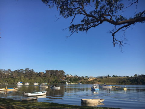 The Wheelhouse - 2BR Waterfront Apt In Town - Melbourne Tourism 21