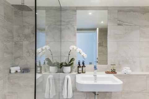 Quay West Suites Melbourne - Melbourne Tourism 11