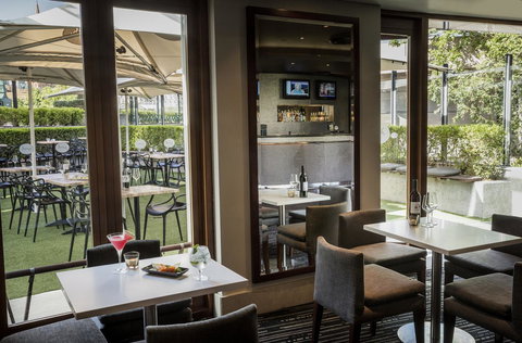 Quay West Suites Melbourne - Melbourne Tourism 24