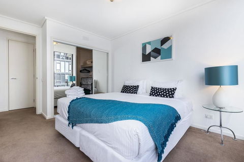 Melbourne Vacation Rentals Apartment - Melbourne Tourism 0