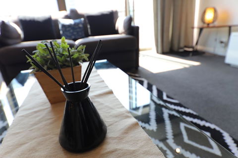 Heart Of CBD Penthouse Apartment - Melbourne Tourism 5