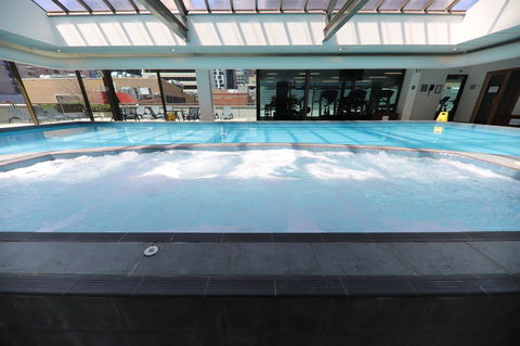 Heart Of CBD Penthouse Apartment - Melbourne Tourism 23