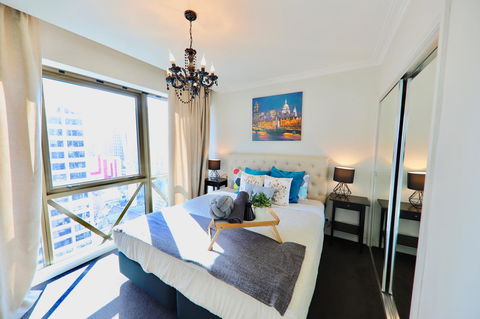 Heart Of CBD Penthouse Apartment - Melbourne Tourism 6