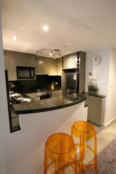 Heart Of CBD Penthouse Apartment - Melbourne Tourism 9