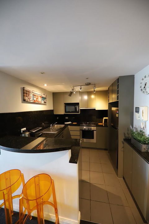 Heart Of CBD Penthouse Apartment - Melbourne Tourism 10