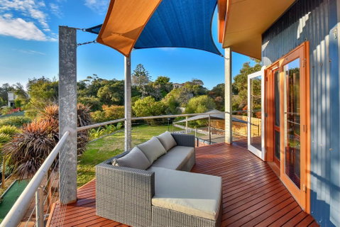 The Blue House - Rye Family Entertainer - Melbourne Tourism 1