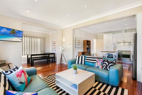 The Bud House - Melbourne Tourism 0