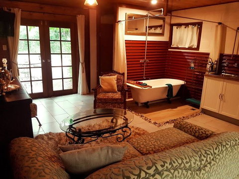 The Cabin - Melbourne Tourism 0