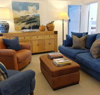 The Dewhurst - Sophisticated Entire CBD Apartment - Melbourne Tourism